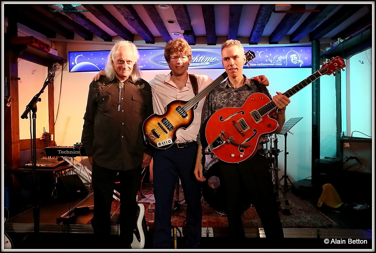 Jason Kingsley (39) Paris Move