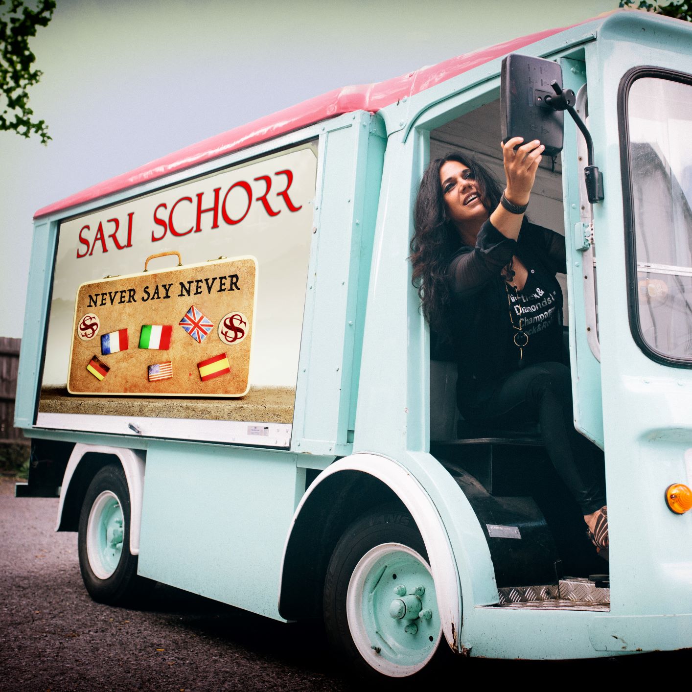 Sari SCHORR Never Say Never Paris Move Sari SCHORR Never Say Never Paris Move