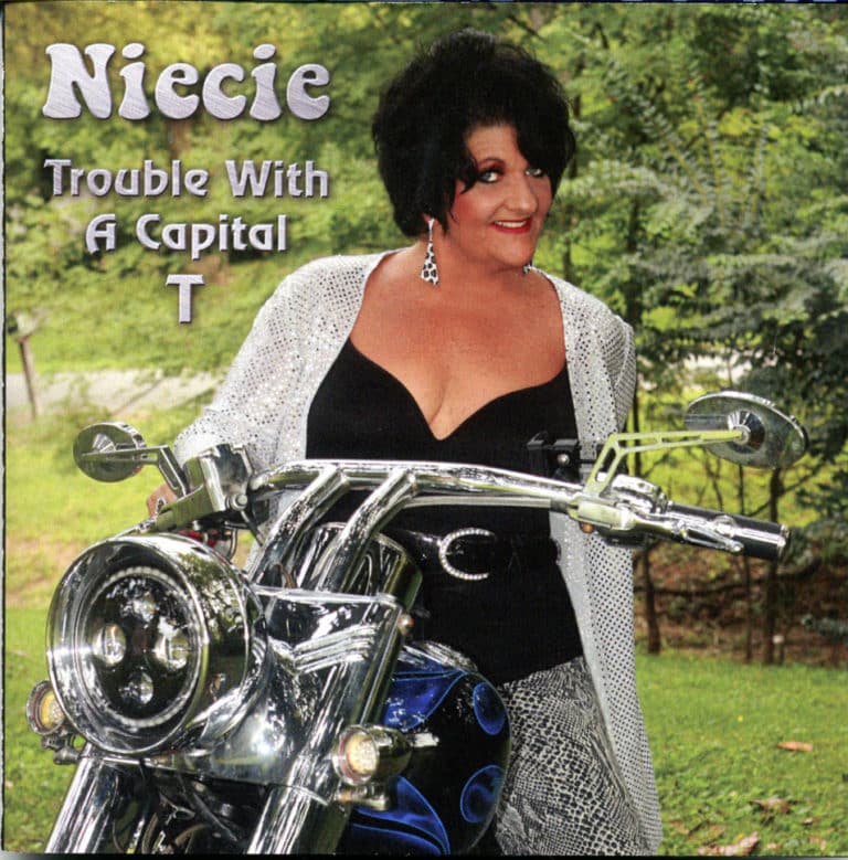NIECIE TROUBLE WITH A CAPITAL T Paris Move