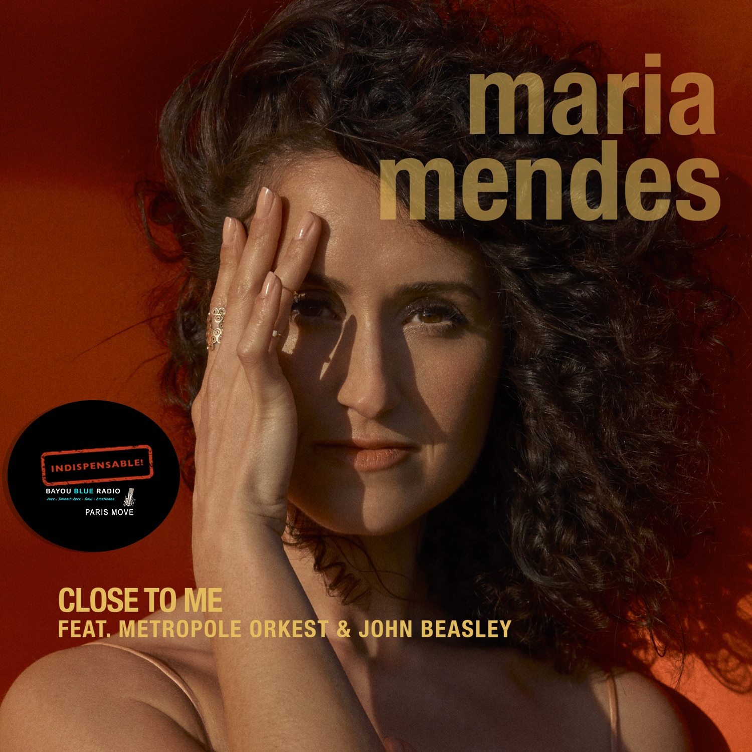 Maria Mendes – Close To Me